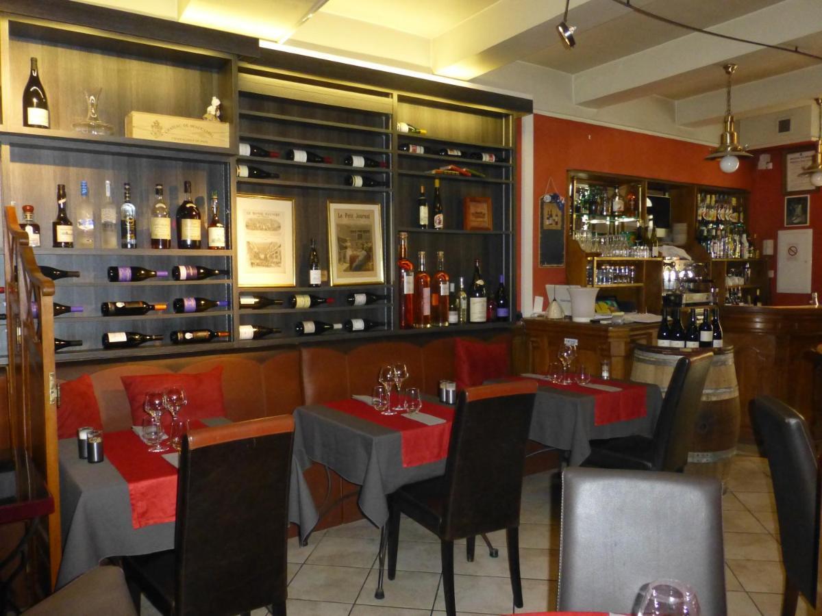 Le Vieux Bistrot Hotel Cabrieres-d'Avignon Exterior photo
