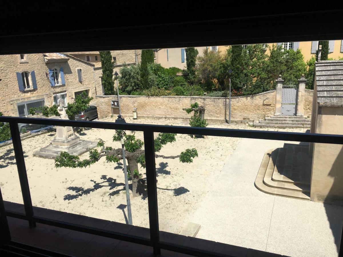 Le Vieux Bistrot Hotel Cabrieres-d'Avignon Exterior photo